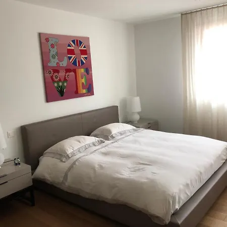 Luxury Apt And Garage * St. Moritz